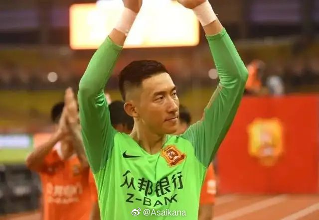 他儿子被李财主残忍的吸食了脑浆后，尸骨无存。